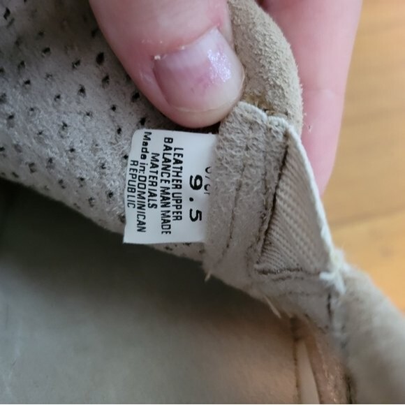 Minnetonka Pacific Beige Perforated Suede Slip On Casual Shoes Size 9.5 - Picture 5 of 7